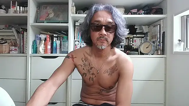 Snapshot of MtaS1 chatting on 07-14-26, 05:01 MtaS1 online show from 07-14-26, 05:01