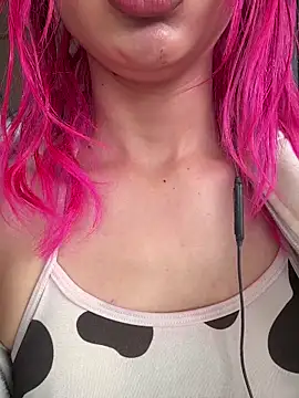 Snapshot of Maaddy_LS chatting on 02-17-26, 07:44 Maaddy LS online show from 02-17-26, 07:44