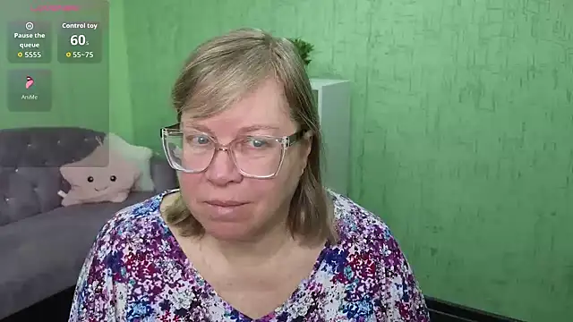 Emma Eclipsee online show from 02-05-26, 09:16