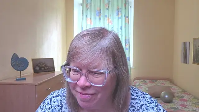 Emma Eclipsee online show from 03-03-26, 10:33