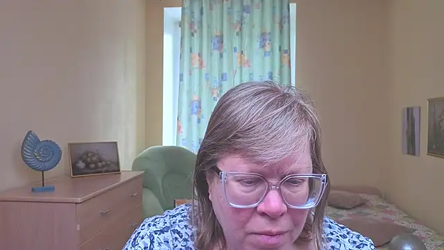 Emma Eclipsee online show from 02-28-26, 10:37