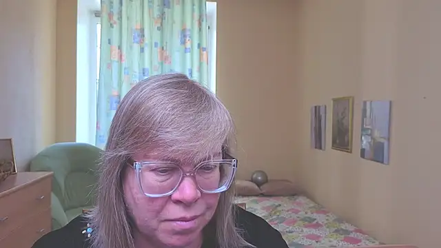 Emma Eclipsee online show from 03-25-26, 06:57