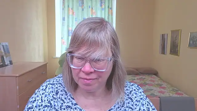 Emma Eclipsee online show from 02-24-26, 10:27