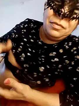 Snapshot of oxavector chatting on 02-11-26, 09:09 oxavector online show from 02-11-26, 09:09