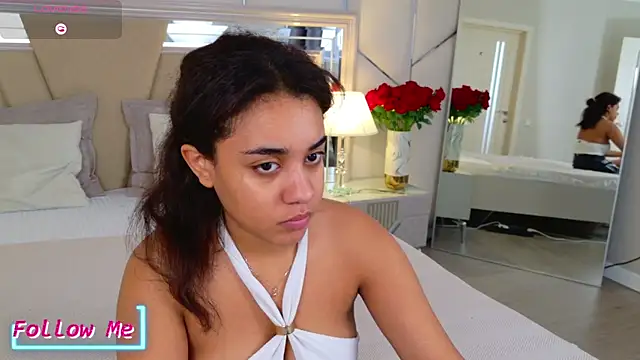 Luna Cortier online show from 03-27-26, 05:27