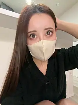 Snapshot of reikachan__v chatting on 02-28-26, 04:17 reikachan v online show from 02-28-26, 04:17