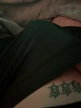 Snapshot of Piratee666 chatting on 02-06-26, 12:17 Piratee666 online show from 02-06-26, 12:17