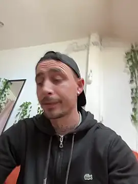 Piratee666 online show from 04-15-26, 12:21