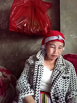 Snapshot of lena-cute chatting on 02-23-26, 10:27 lena-cute online show from 02-23-26, 10:27