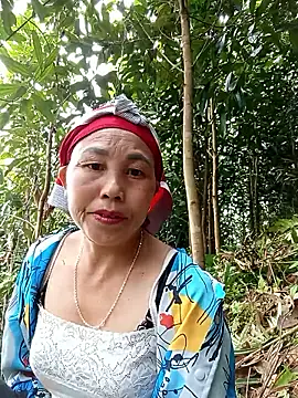 Snapshot of lena-cute chatting on 02-03-26, 08:08 lena-cute online show from 02-03-26, 08:08