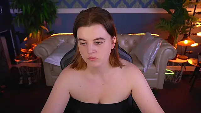 KristiFoxy online show from 05-18-26, 12:21