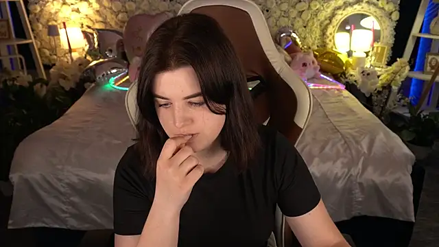 KristiFoxy online show from 06-03-26, 12:28