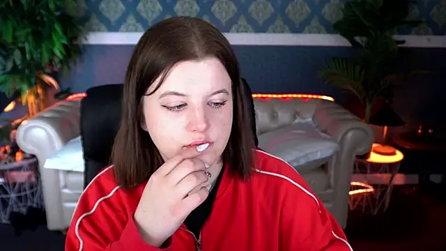 KristiFoxy online show from 04-22-26, 06:36