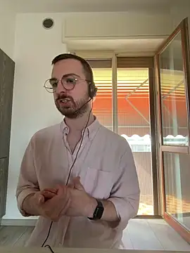 ItalianAlex online show from 05-29-26, 08:09