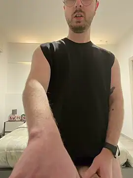 ItalianAlex online show from 02-10-26, 04:39