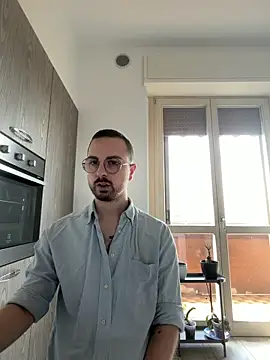 ItalianAlex online show from 05-18-26, 08:08
