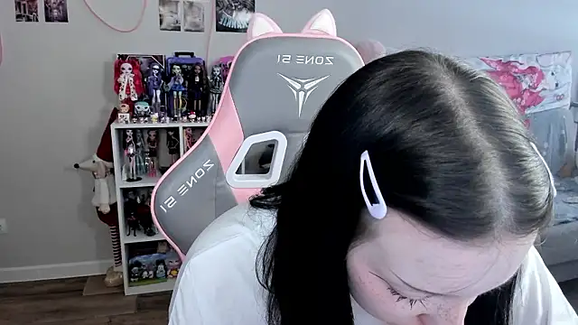 MollysLand online show from 03-20-26, 09:43