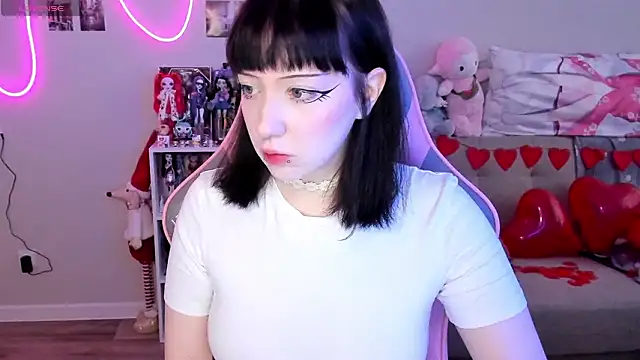 Snapshot of MollysLand chatting on 02-11-26, 07:41 MollysLand online show from 02-11-26, 07:41