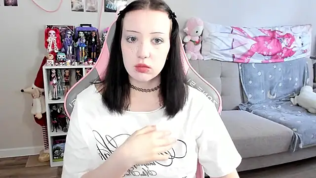 MollysLand online show from 04-02-26, 09:38