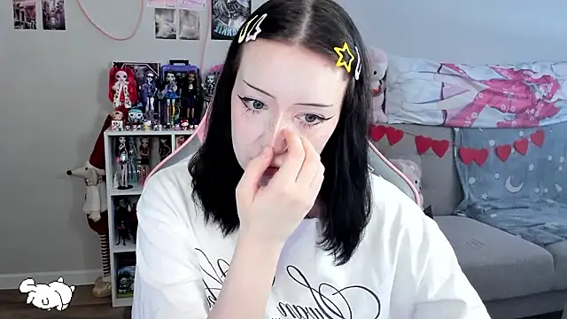 MollysLand online show from 03-18-26, 08:17