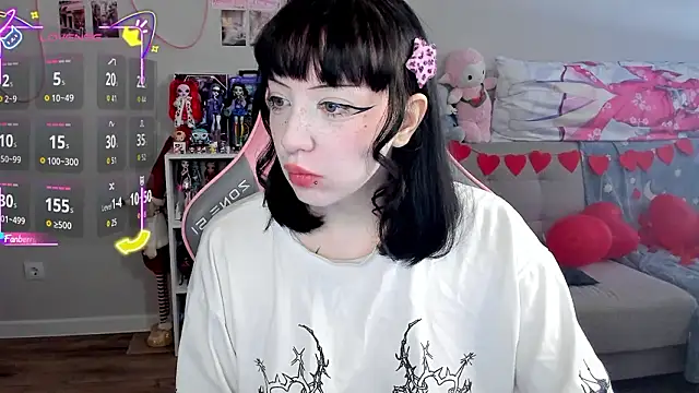 Snapshot of MollysLand chatting on 02-18-26, 07:39 MollysLand online show from 02-18-26, 07:39