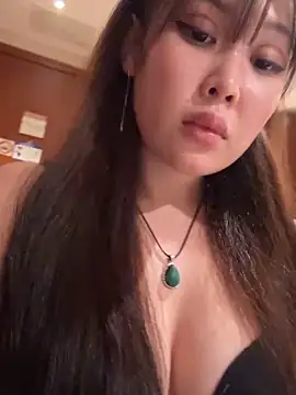 YukiiTYAN online show from 04-14-26, 11:37