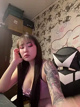 YukiiTYAN online show from 02-14-26, 02:28