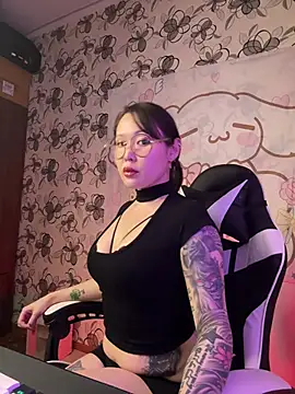 YukiiTYAN online show from 02-12-26, 04:40