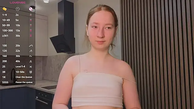 MaraButtrey online show from 03-29-26, 01:07