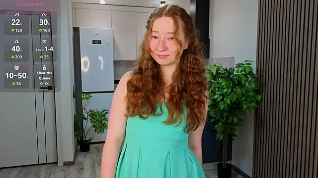 MaraButtrey online show from 04-10-26, 01:12