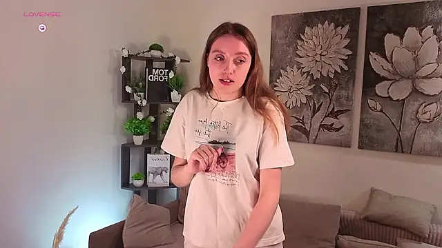 Snapshot of NenaWord chatting on 02-16-26, 01:15 NenaWord online show from 02-16-26, 01:15