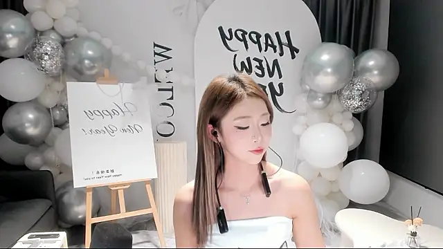 hotgirl0111 online show from 02-08-26, 01:53