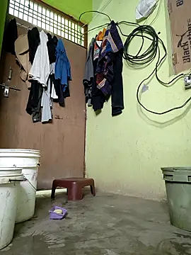 06Rozi online show from 03-29-26, 07:54