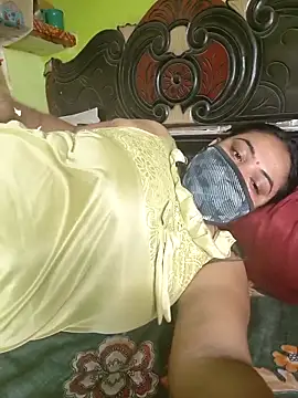 06Rozi online show from 04-13-26, 04:38