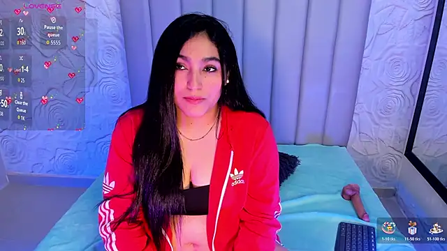 Lya dubois  online show from 04-17-26, 08:33