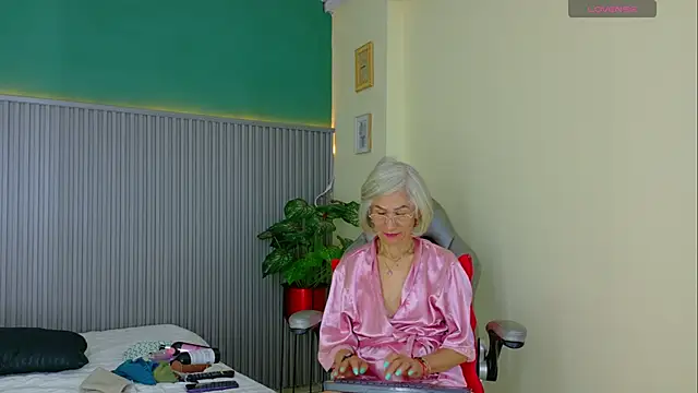 miss monserrate01 online show from 06-20-26, 01:27