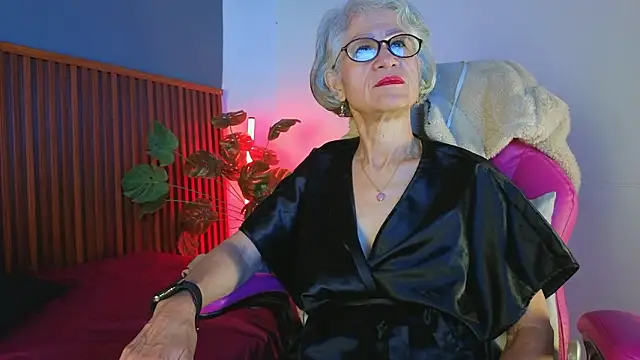 miss monserrate01 online show from 02-10-26, 12:48