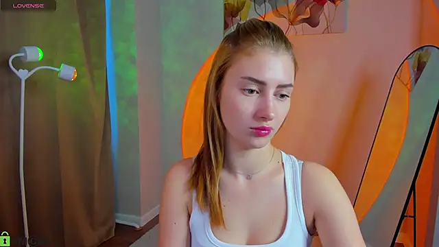 Snapshot of Rita_Flux chatting on 02-12-26, 02:44 Rita Flux online show from 02-12-26, 02:44