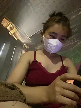 yuii-717 online show from 04-05-26, 10:22