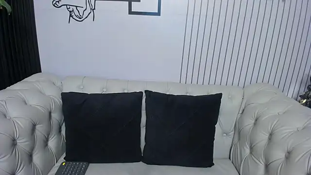 Snapshot of sophie_bonny chatting on 02-27-26, 11:21 sophie bonny online show from 02-27-26, 11:21