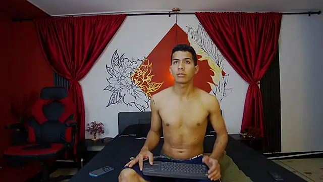 Snapshot of Noah_Greenhartt chatting on 02-03-26, 02:55 Noah Greenhartt online show from 02-03-26, 02:55