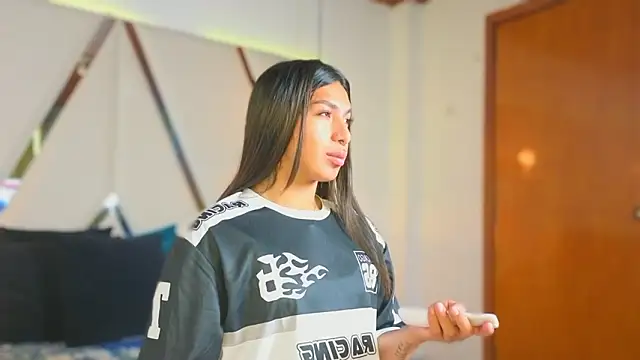 MeelFox online show from 02-14-26, 12:49