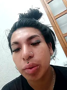 MeelFox online show from 04-15-26, 12:32