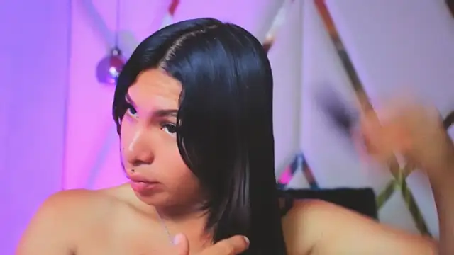 MeelFox online show from 04-14-26, 01:16