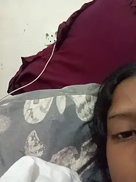 loveofpetitegirls34 online show from 04-23-26, 03:24