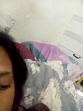 loveofpetitegirls34 online show from 04-22-26, 05:14