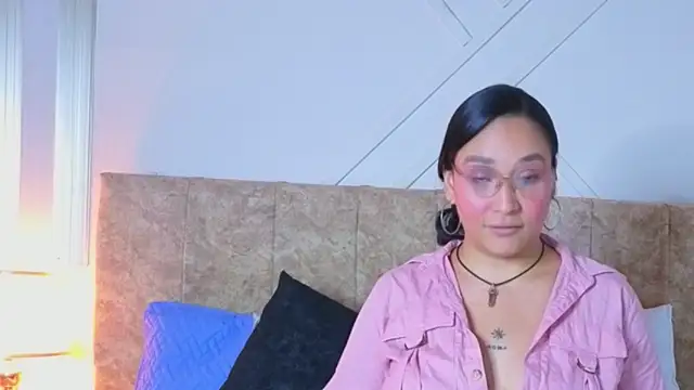 Snapshot of miia_secret_ chatting on 02-21-26, 07:27 miia secret online show from 02-21-26, 07:27