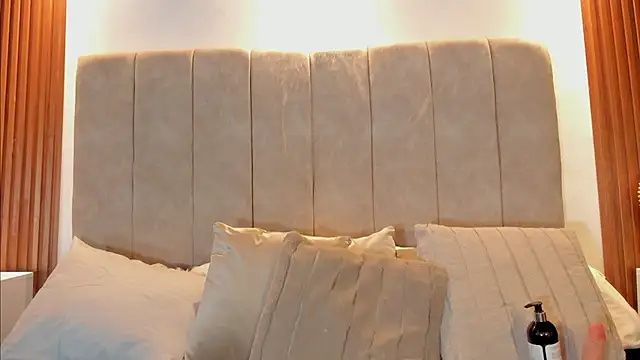  Laura saenz1 online show from 03-28-26, 01:01