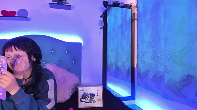 Gemma honey online show from 03-19-26, 01:22