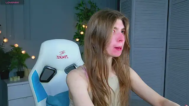 Bubble Chloe online show from 03-19-26, 02:17